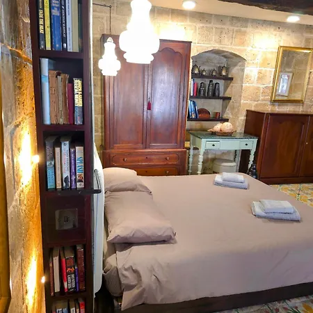 The G-house Valletta