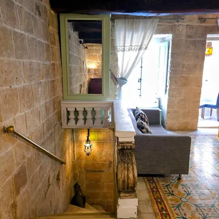 Apartament The G-house