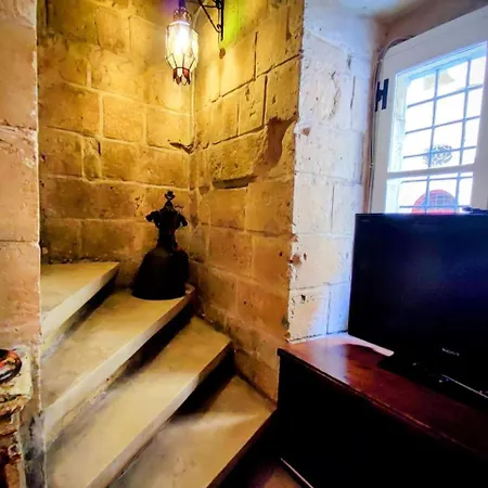 The G-house Valletta