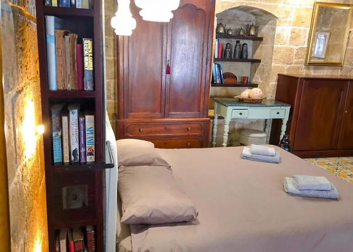 The G-house Valletta